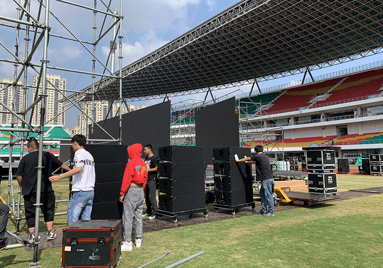 ZSOUND India Celebrates a Century: 100 LA210 Line Array Speakers Sold in 100 Hours!