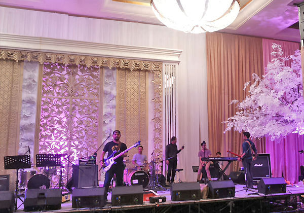 Mulia Hotel Party with Band Shows in Indonesia